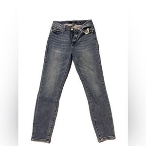 Judy Blue jeans, relaxed fit. Like new.